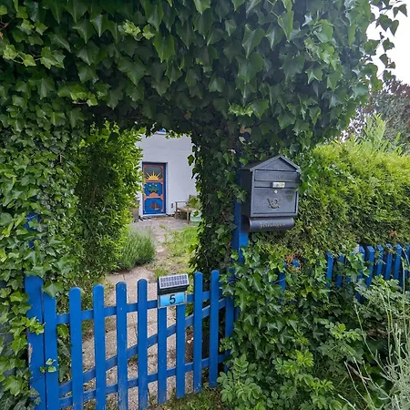 Chrissies Nr 5 Holiday home Born